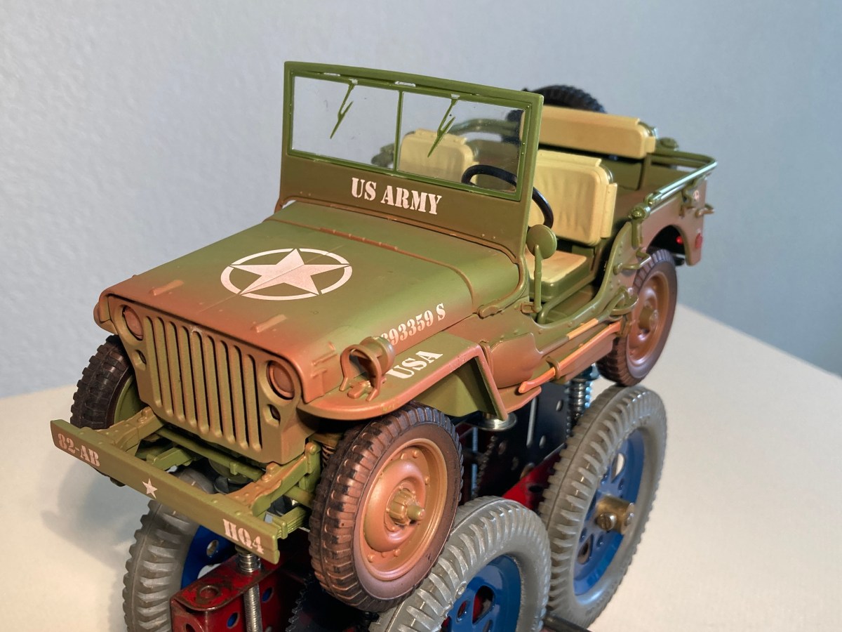 Rotating Jeep wheels